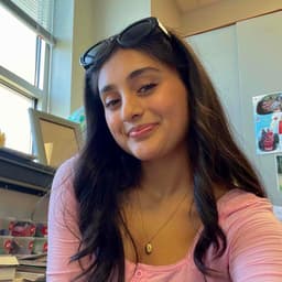 Instructor Aashvi S. profile Card Image