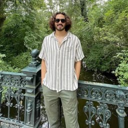 Instructor Benjamin H. profile Card Image