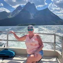 Instructor Bonnie H. profile Card Image