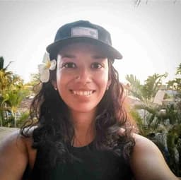 Instructor Carli B. profile Card Image