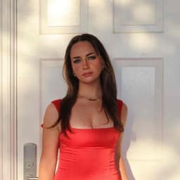 Instructor Carolyn C. profile Card Image