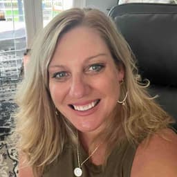 Instructor Diana M. profile Card Image