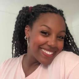 Instructor Emani G. profile Card Image