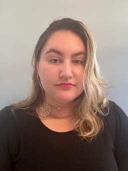 Instructor Erin M. profile Card Image