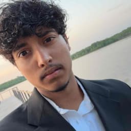 Instructor Ethan D. profile Card Image