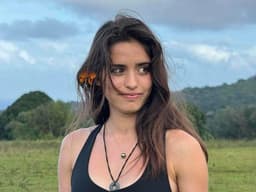 Instructor Eve K. profile Card Image