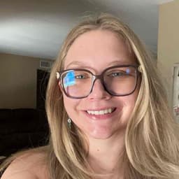 Instructor Ireland M. profile Card Image