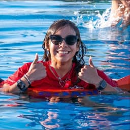 Instructor Iris R. profile Card Image