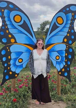 Instructor JENNIFER S. profile Card Image