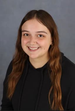 Instructor Jayda R. profile Card Image