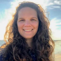 Instructor Jessica H. profile Card Image