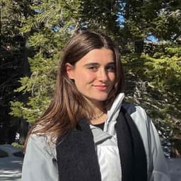Instructor Kaia S. profile Card Image