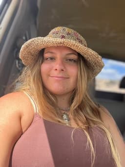 Instructor Karli W. profile Card Image