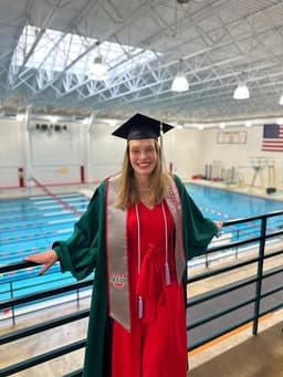 Instructor Kayleigh L. profile Card Image