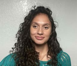 Instructor Kendra G. profile Card Image