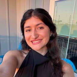 Instructor Kyriaki L. profile Card Image
