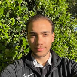 Instructor Leo I. profile Card Image