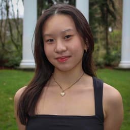 Instructor Lindsey V. profile Card Image