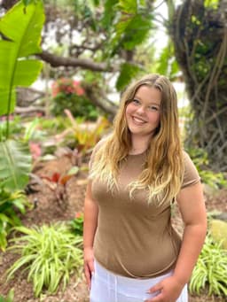 Instructor Makena E. profile Card Image