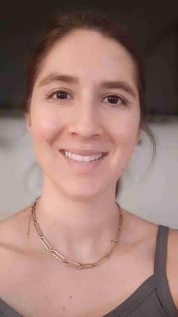 Instructor Megan R. profile Card Image