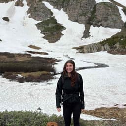 Instructor Miranda D. profile Card Image