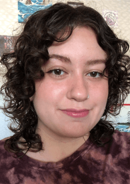 Instructor Naomi S. profile Card Image
