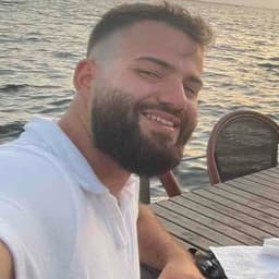 Instructor Raciel M. profile Card Image