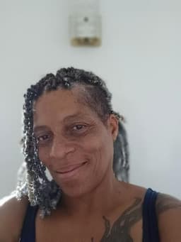 Instructor Rosalind H. profile Card Image