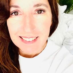 Instructor Steffany C. profile Card Image