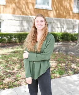 Instructor Tabitha G. profile Card Image