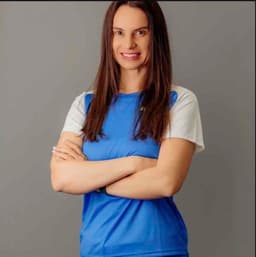 Instructor Tatiana S. profile Card Image