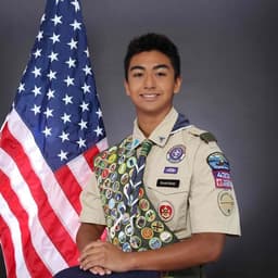 Instructor Vincent N. profile Card Image