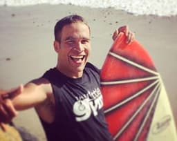 Instructor M. Ernesto G. profile Card Image