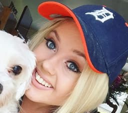 Instructor Alanah L. profile Card Image