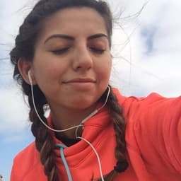 Instructor Gabriella E. profile Card Image