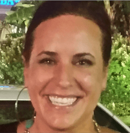 Instructor Tiffany D. profile Card Image