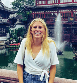 Instructor Katie H. profile Card Image