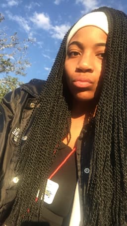 Instructor Liyana M. profile Card Image