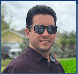 Instructor Eduardo L. profile Card Image