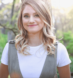 Instructor Emma M. profile Card Image