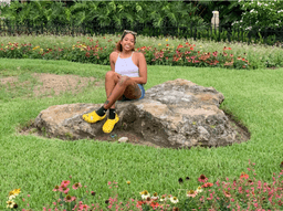 Instructor Francine G. profile Card Image