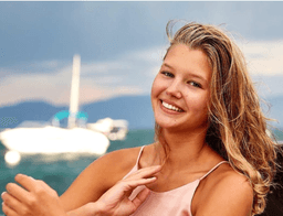 Instructor Tess W. profile Card Image