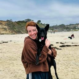 Instructor Abigail L. profile Card Image