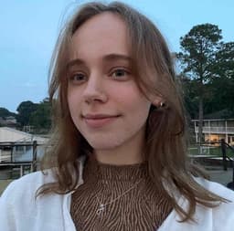 Instructor Adelina M. profile Card Image