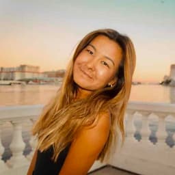 Instructor Aida S. profile Card Image