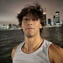 Instructor Alexander P. profile Card Image