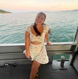 Instructor Alexandra P. profile Card Image