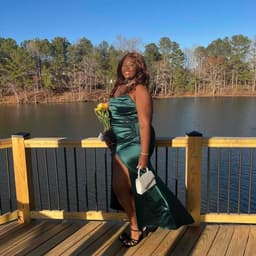 Instructor Alexis L. profile Card Image