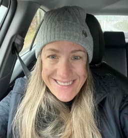 Instructor Alexis L. profile Card Image