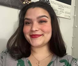 Instructor Aliah C. profile Card Image